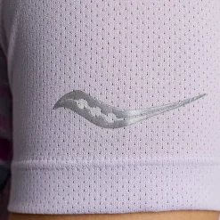 Saucony Dames Stopwatch Graphic Short Sleeve Mauve Graphic|Dames Tops